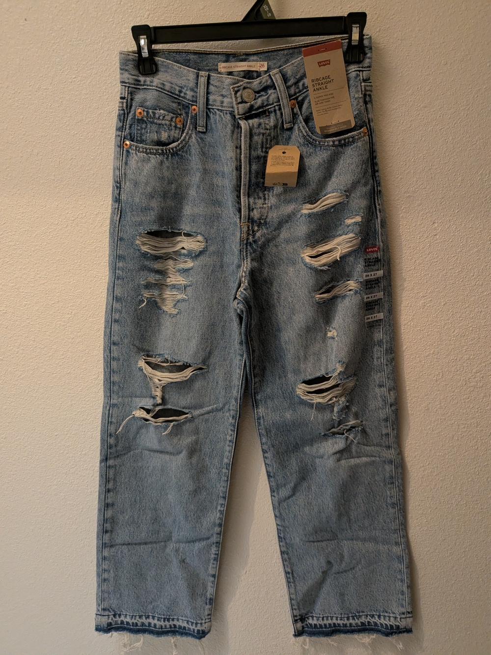 LEVIS Ribcage Straight Ankle Womenโs 26 X27 100% Cotton Ripped Jeans Button Fly